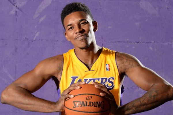 在打击端 在打击端